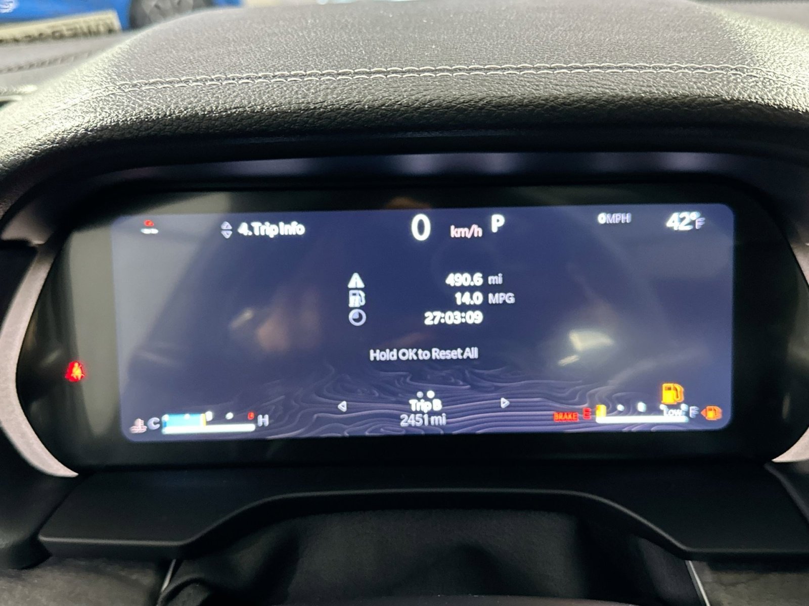 Used 2025 Jeep Grand Cherokee Limited w/ Luxury Tech Group II image 21