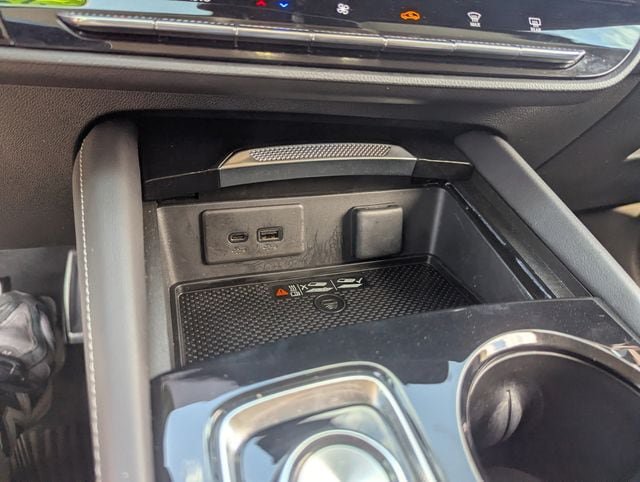 Used 2025 Buick Envision Sport Touring AWD/4WD image 30