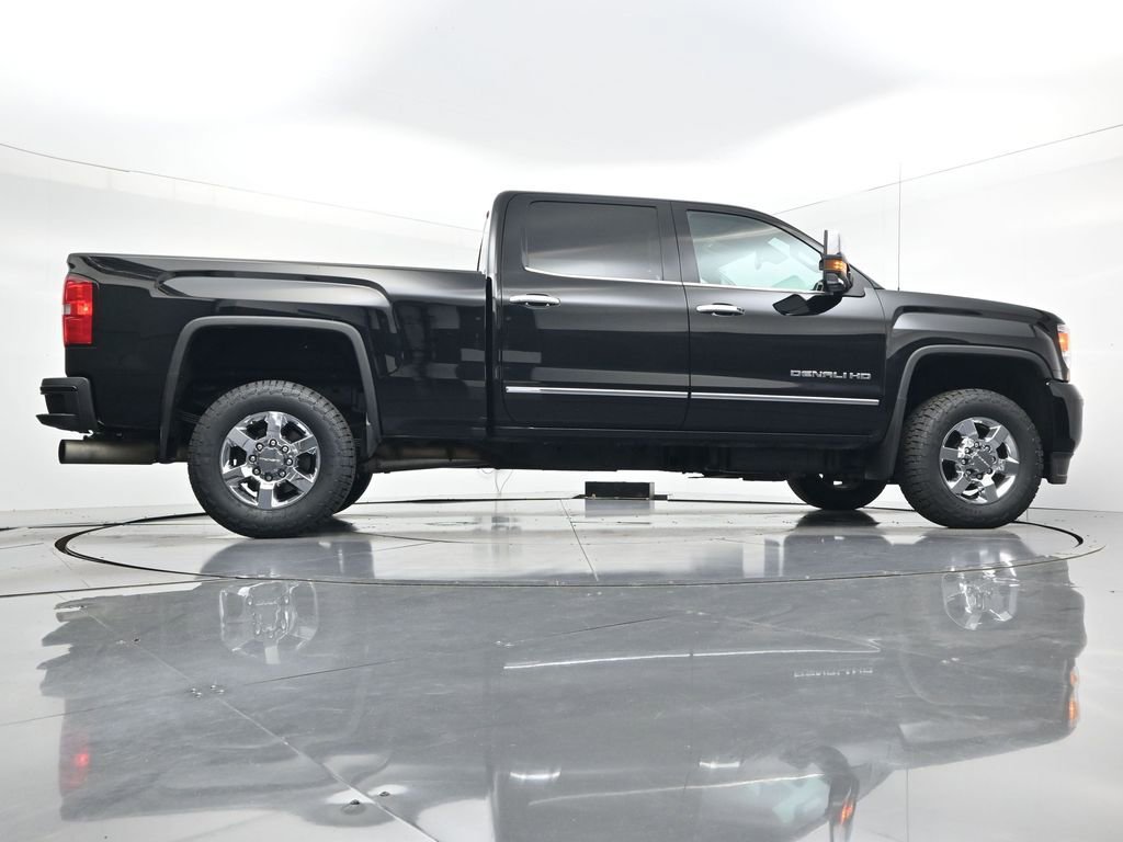 Used 2015 GMC Sierra 3500 Denali w/ Duramax Plus Package AWD/4WD image 27