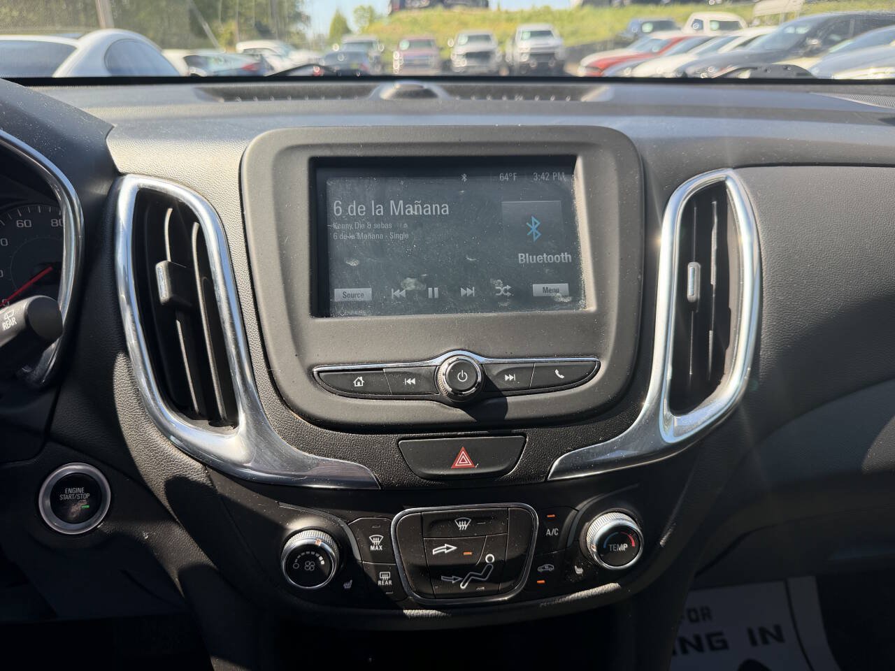 Used 2018 Chevrolet Equinox LT AWD/4WD image 16
