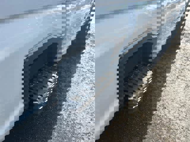 New 2025 Ford F250 XLT w/ 360-Degree Camera Package image 16