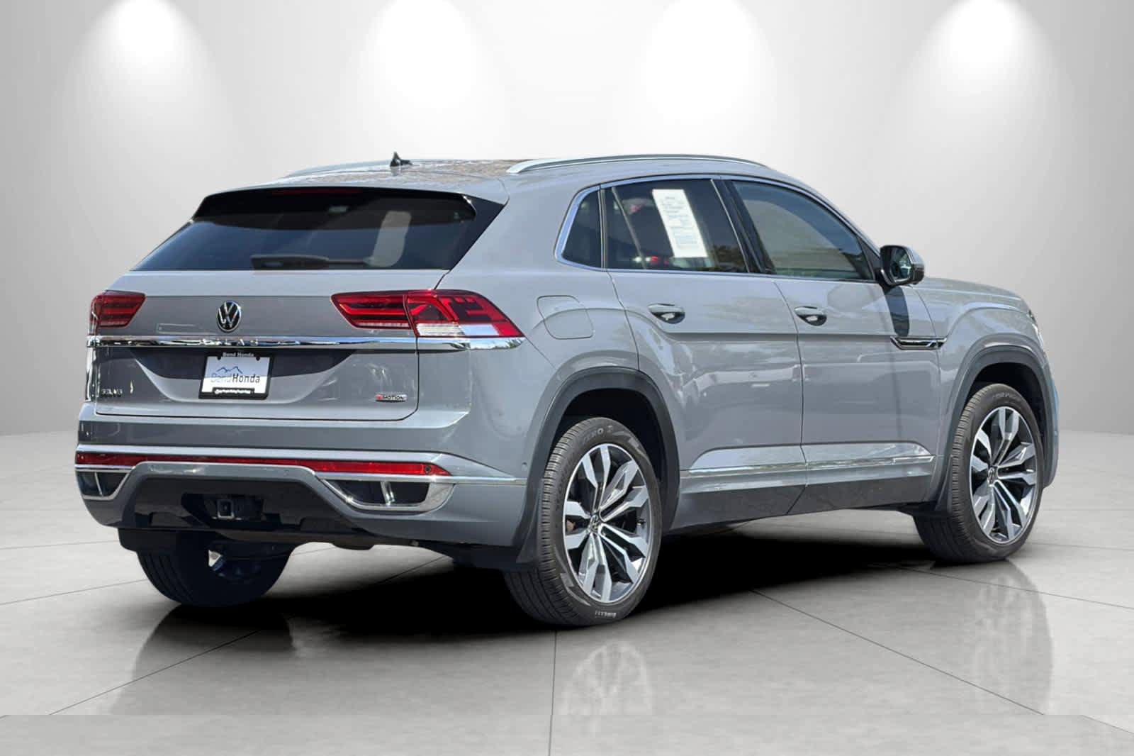 Used 2021 Volkswagen Atlas Cross Sport SEL Premium R-Line AWD/4WD image 2
