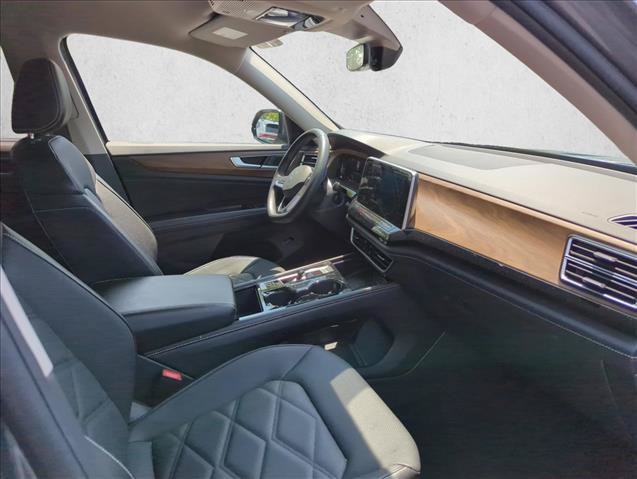 Used 2024 Volkswagen Atlas SE FWD image 25