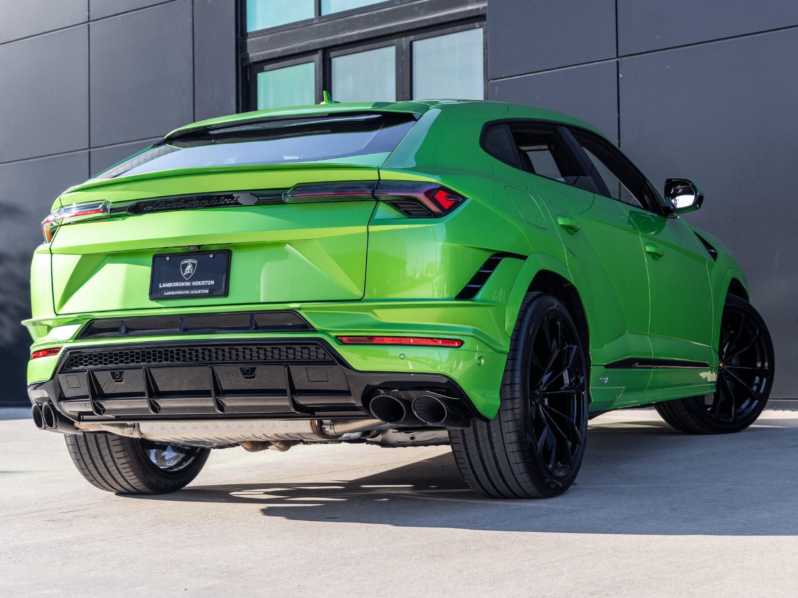 Used 2024 Lamborghini Urus S AWD/4WD image 8