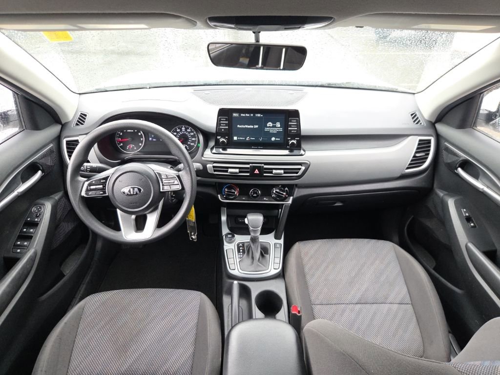 Used 2021 Kia Seltos LX image 22