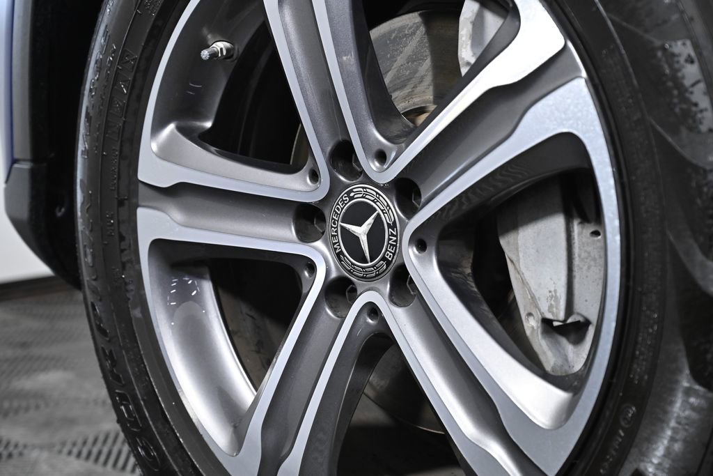 Used 2020 Mercedes-Benz GLC 300 4MATIC image 39