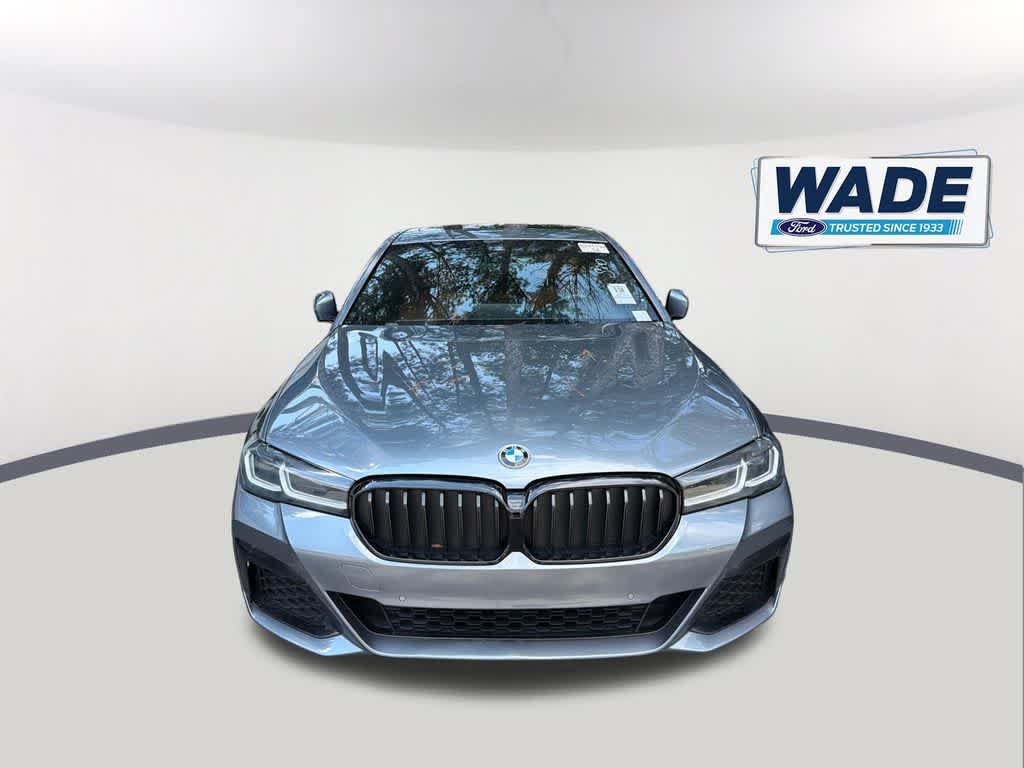 Used 2022 BMW 530i w/ M Sport Package RWD image 2