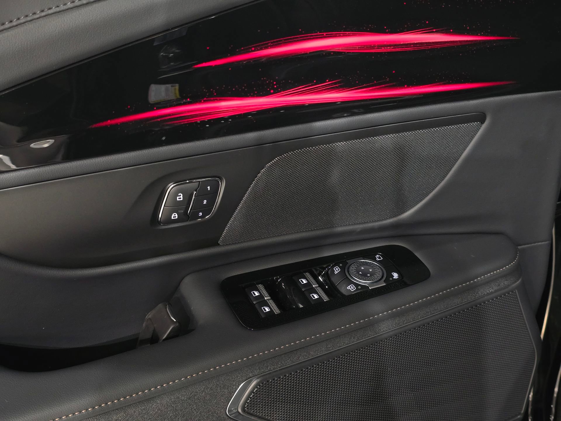 New 2026 Lincoln Nautilus Premier image 17