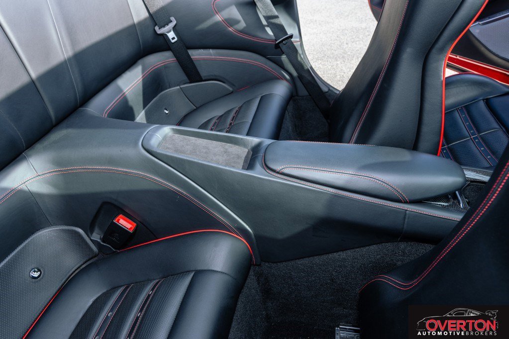 Used 2020 Ferrari Portofino RWD image 39