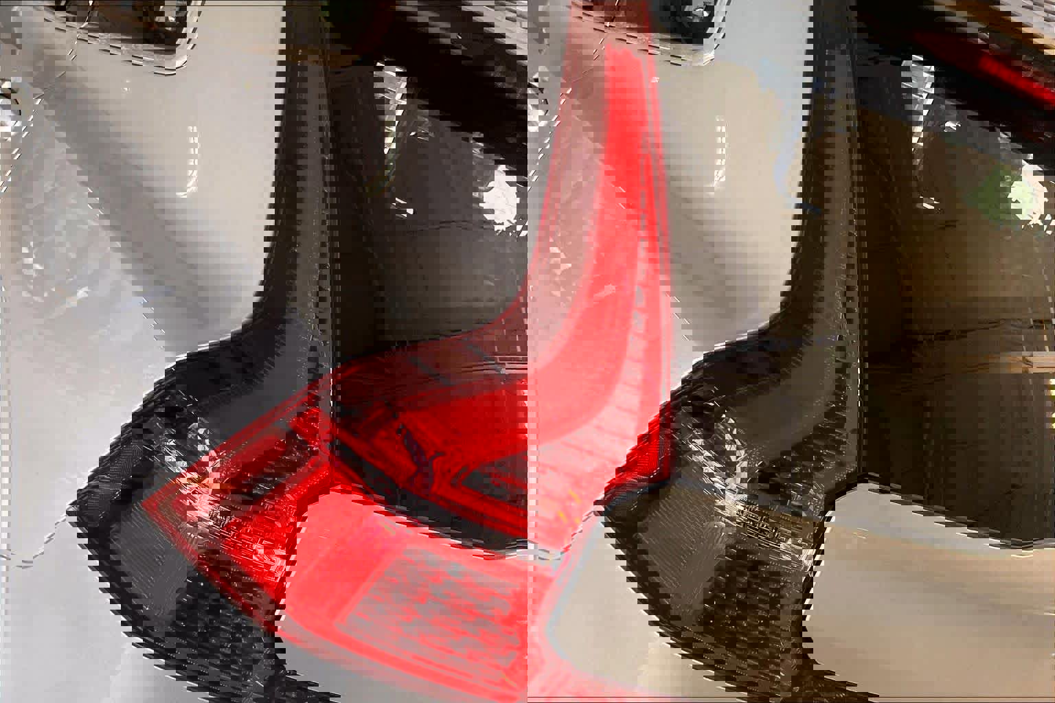 Used 2018 Volvo XC60 T5 Inscription w/ Convenience Package image 26