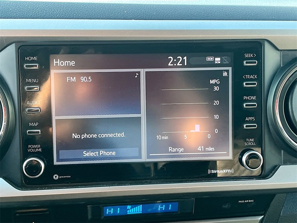 Used 2022 Toyota Tacoma SR5 w/ Technology Package image 15