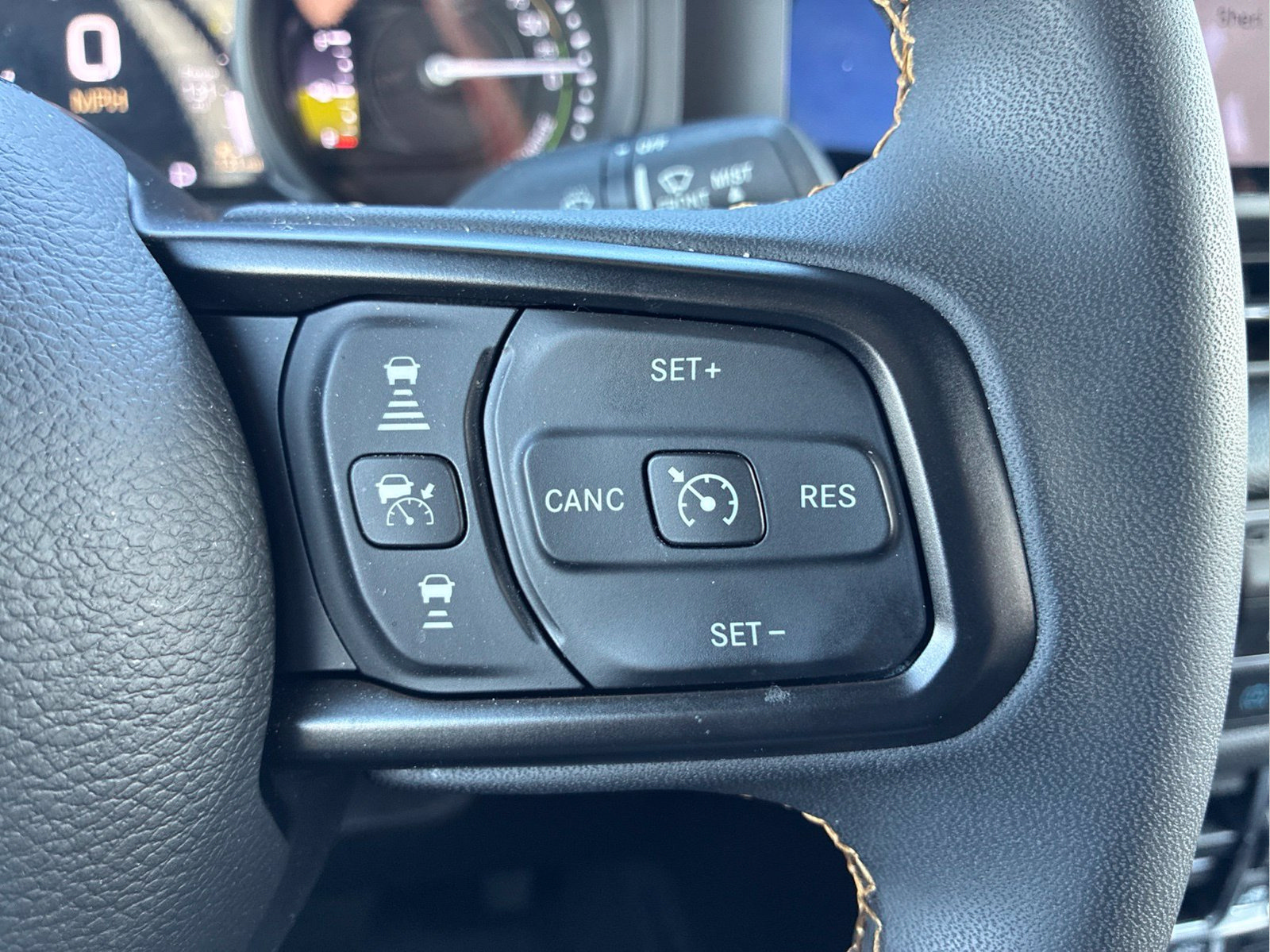 Certified 2024 Jeep Wrangler Unlimited AWD/4WD image 15