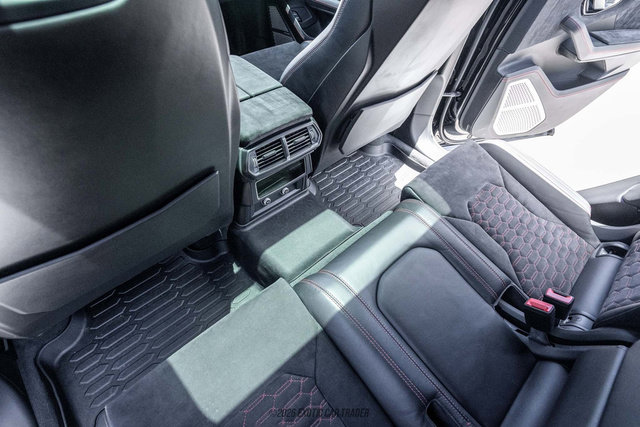 Used 2021 Lamborghini Urus AWD/4WD image 34