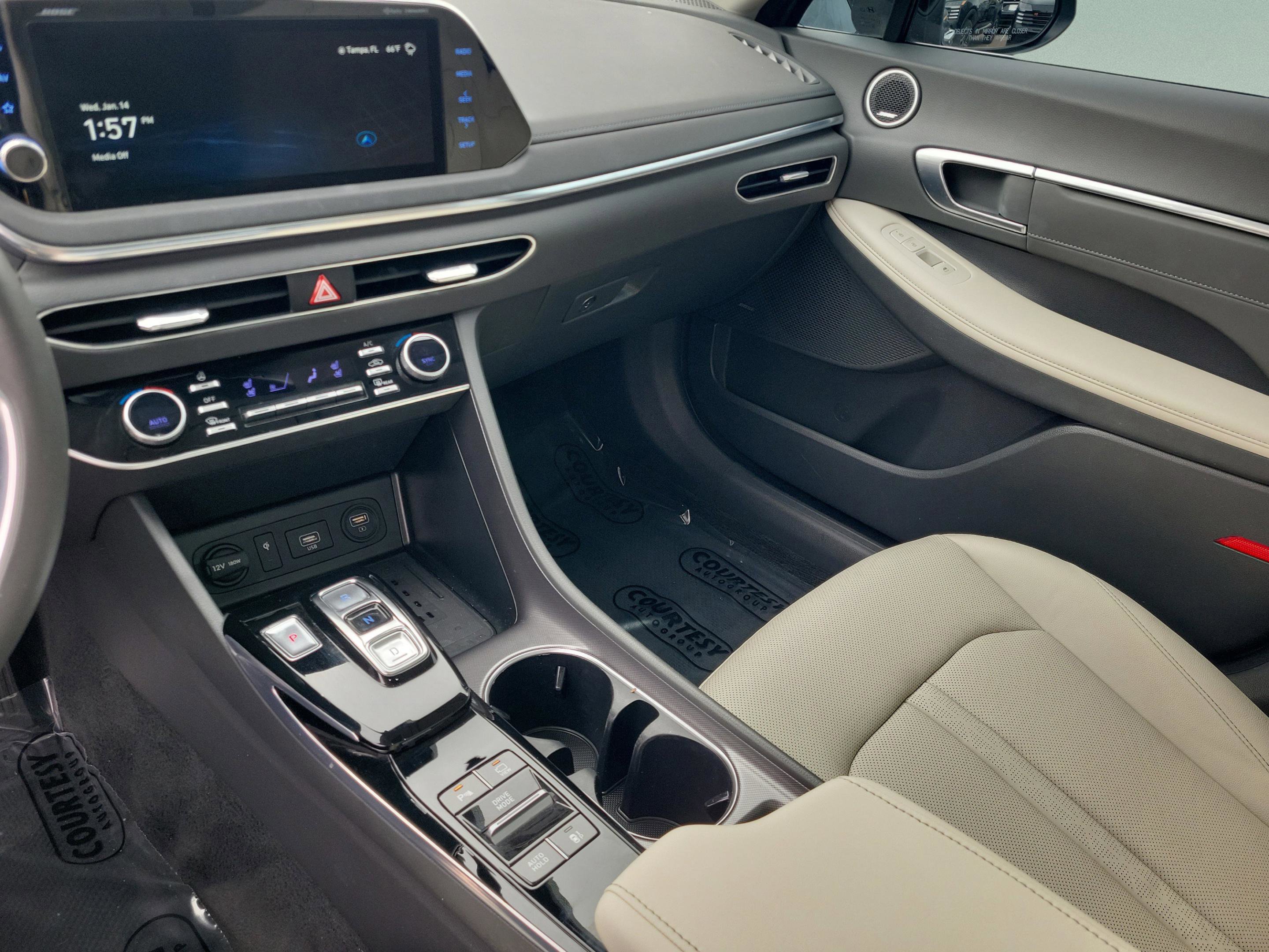 Used 2023 Hyundai Sonata Limited w/ Preferred Accessory Package image 33