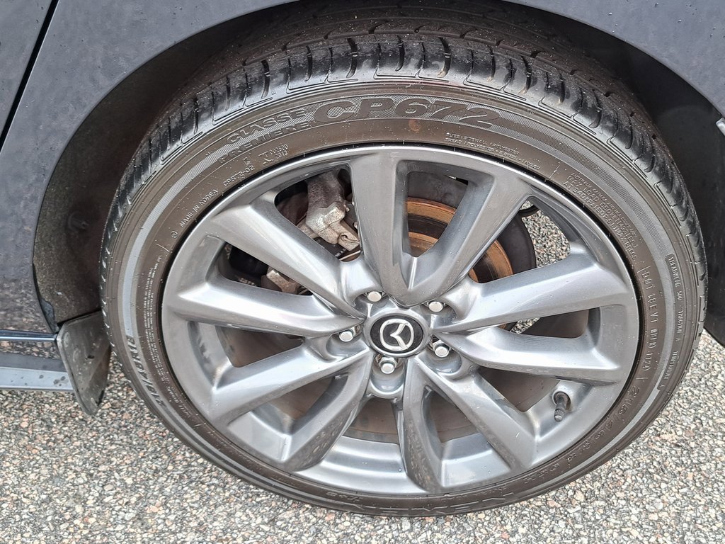 Used 2023 MAZDA MAZDA3 s image 34