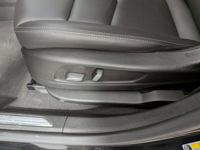 Used 2020 Cadillac XT5 Luxury w/ LPO, Floor Liner Package FWD image 13