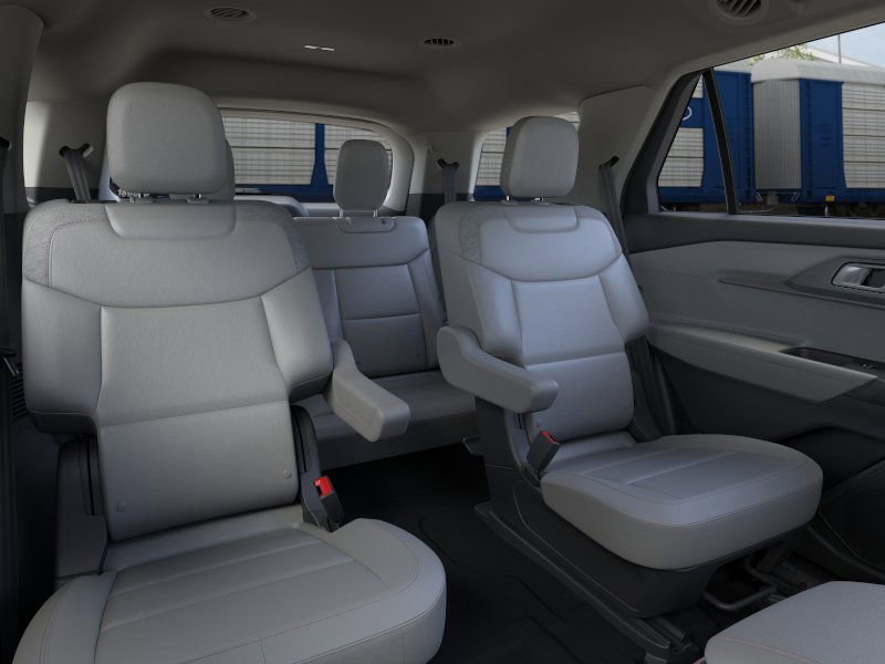New 2025 Ford Explorer Active image 11