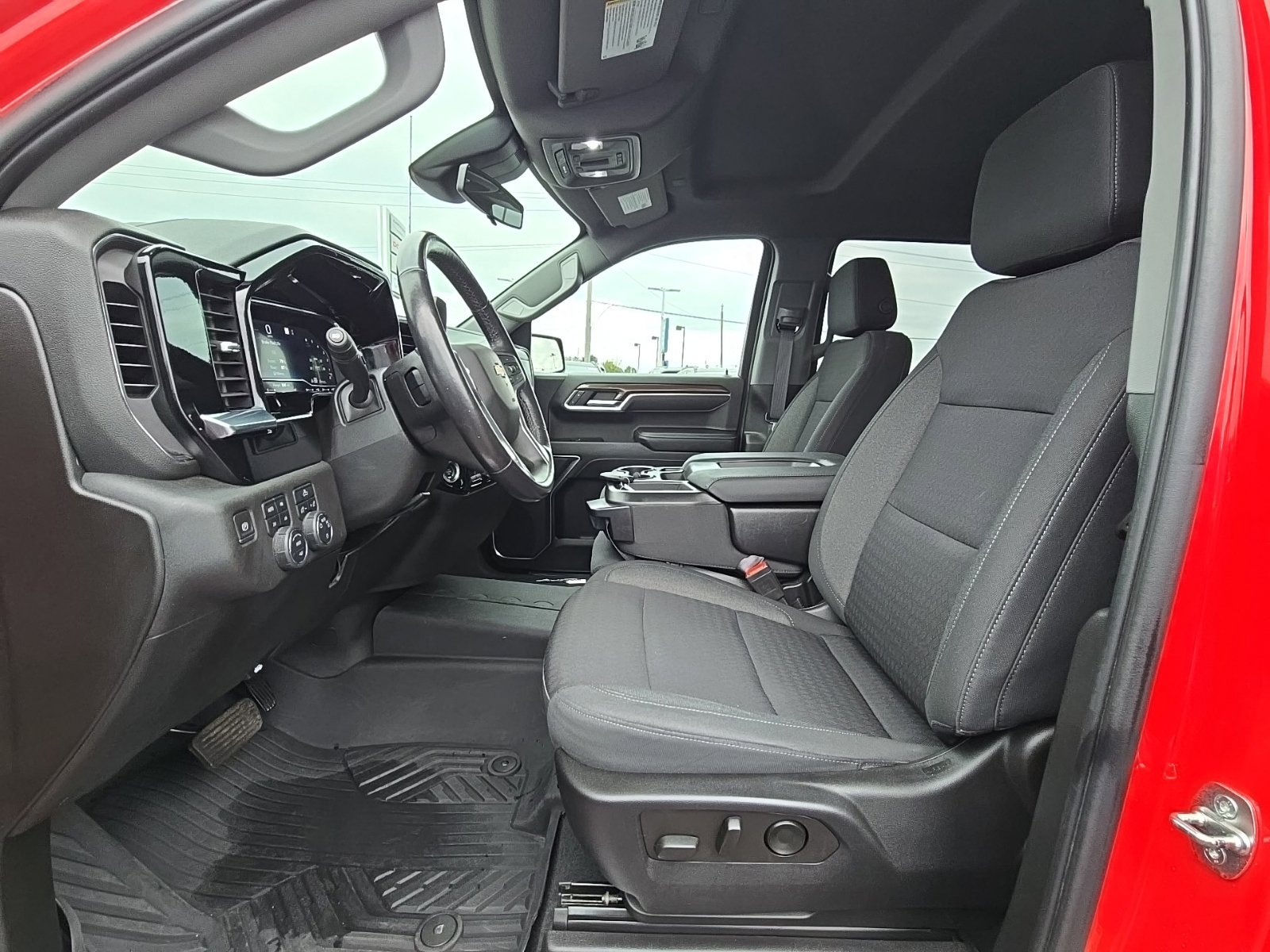 Used 2022 Chevrolet Silverado 1500 LT AWD/4WD image 10
