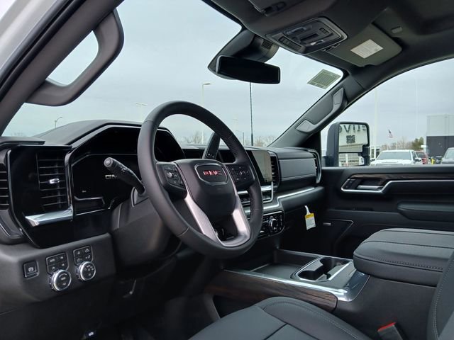 New 2026 GMC Sierra 2500 SLT w/ SLT Premium Package image 9