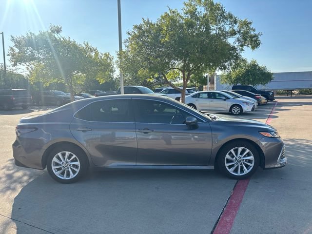 Certified 2022 Toyota Camry LE FWD image 4