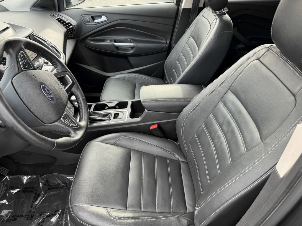Used 2018 Ford Escape Titanium AWD/4WD image 15