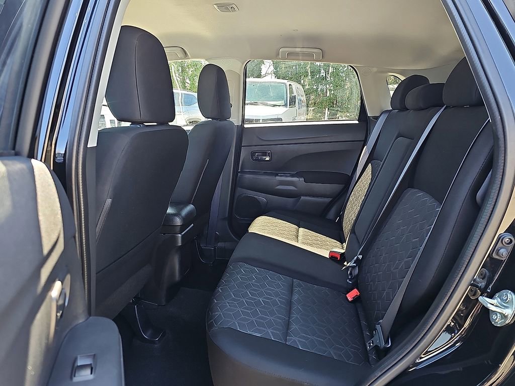 Used 2025 Mitsubishi Outlander Sport ES image 10