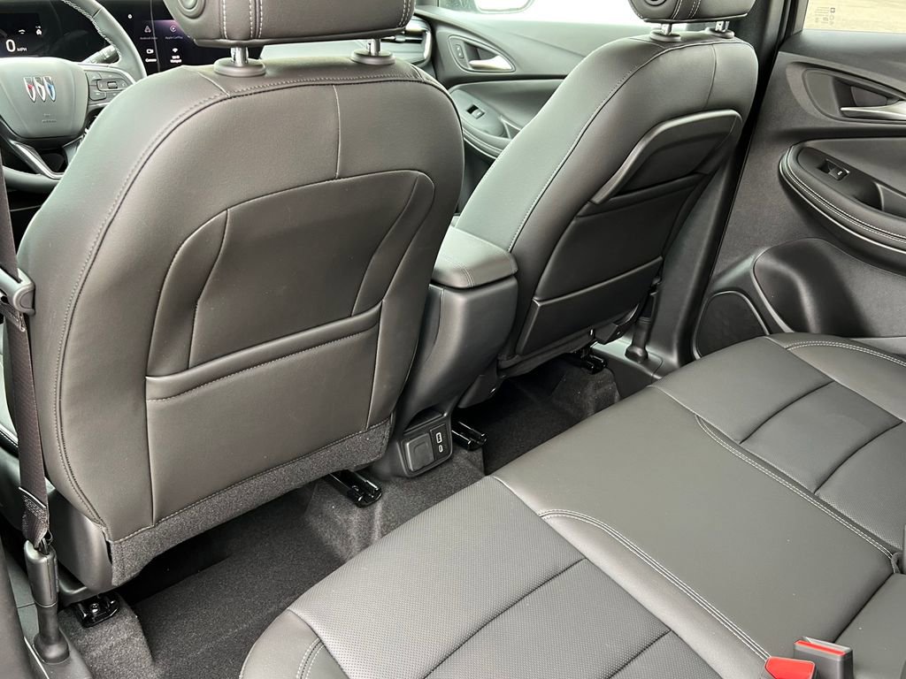 New 2026 Buick Encore GX Avenir w/ Avenir Technology Package AWD/4WD image 35