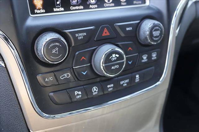Used 2017 Jeep Grand Cherokee Overland AWD/4WD image 20
