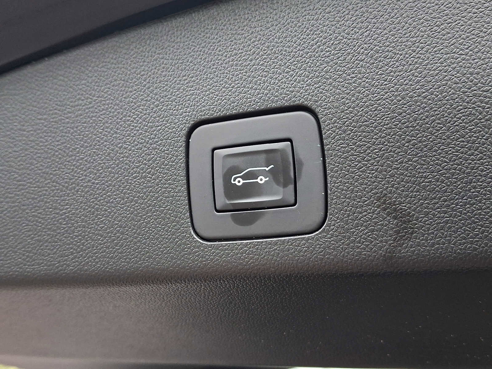 Certified 2021 Buick Encore GX Select FWD image 31