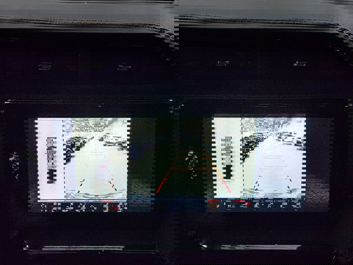 Used 2024 GMC Sierra 1500 AT4 w/ Technology Package image 40