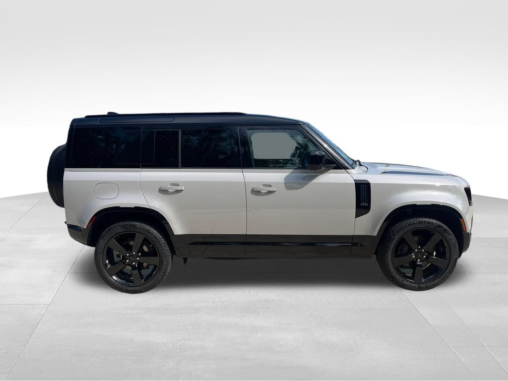 New 2026 Land Rover Defender 110 X-Dynamic SE AWD/4WD image 6