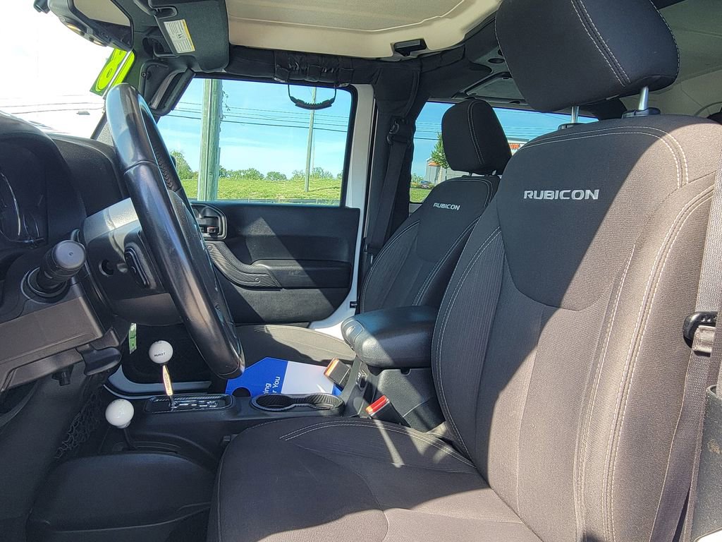Used 2018 Jeep Wrangler Rubicon w/ Power Convenience Group AWD/4WD image 35