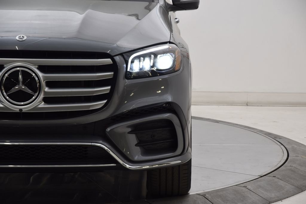 New 2025 Mercedes-Benz GLS 580 4MATIC image 10