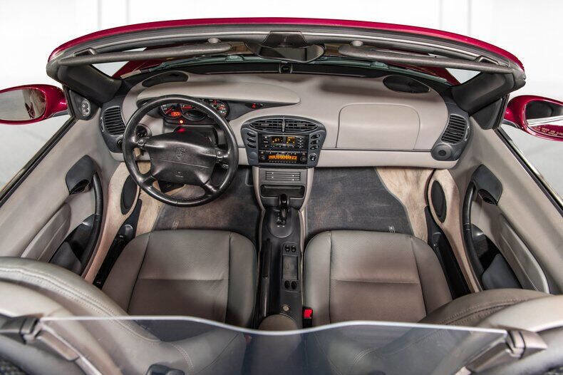 Used 1999 Porsche Boxster image 19