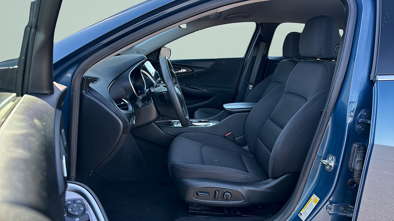 Used 2024 Chevrolet Malibu LT FWD image 26