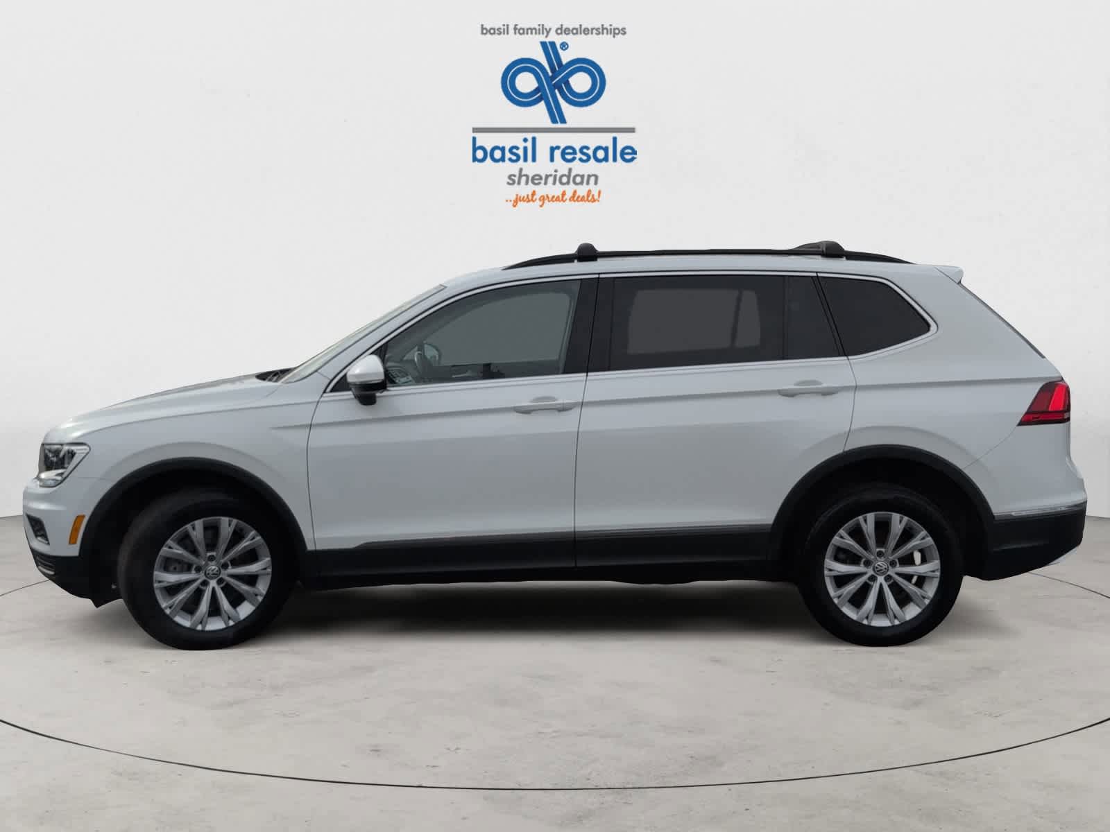 Used 2018 Volkswagen Tiguan SE AWD/4WD image 6