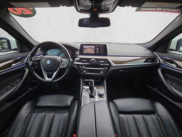 Used 2020 BMW 530i w/ Convenience Package RWD image 16