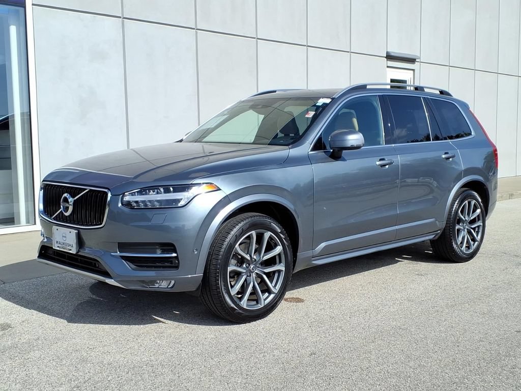 Used 2018 Volvo XC90 T6 Momentum w/ Convenience Package