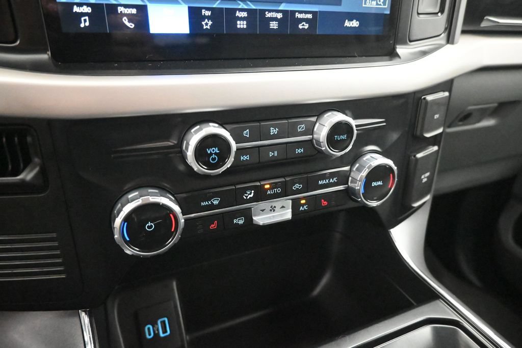 Used 2023 Ford F150 Lightning XLT AWD/4WD image 21