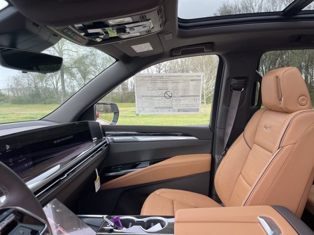 New 2026 Cadillac Escalade ESV Luxury w/ Touring Package RWD image 19