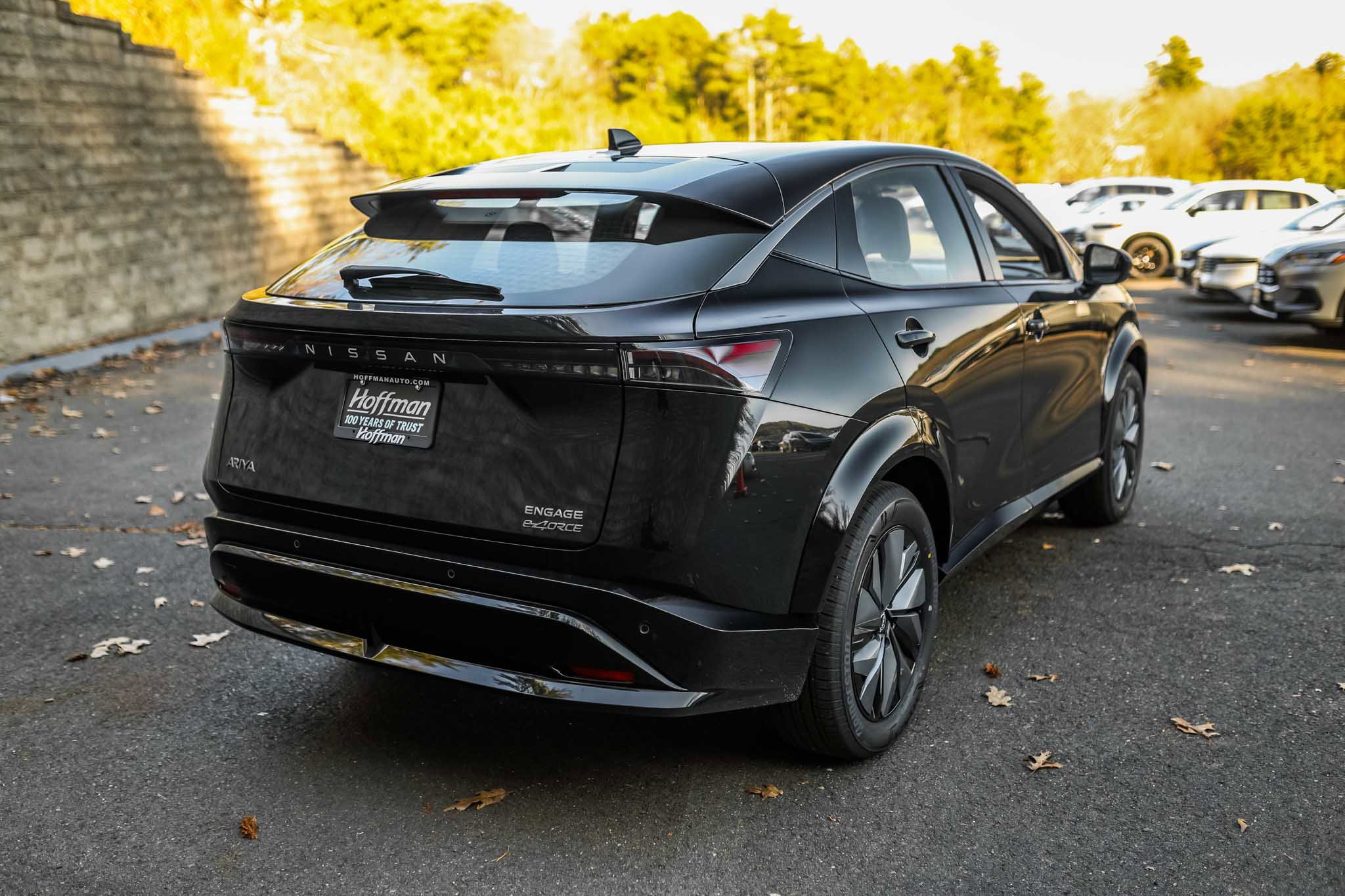New 2024 Nissan Ariya AWD image 3