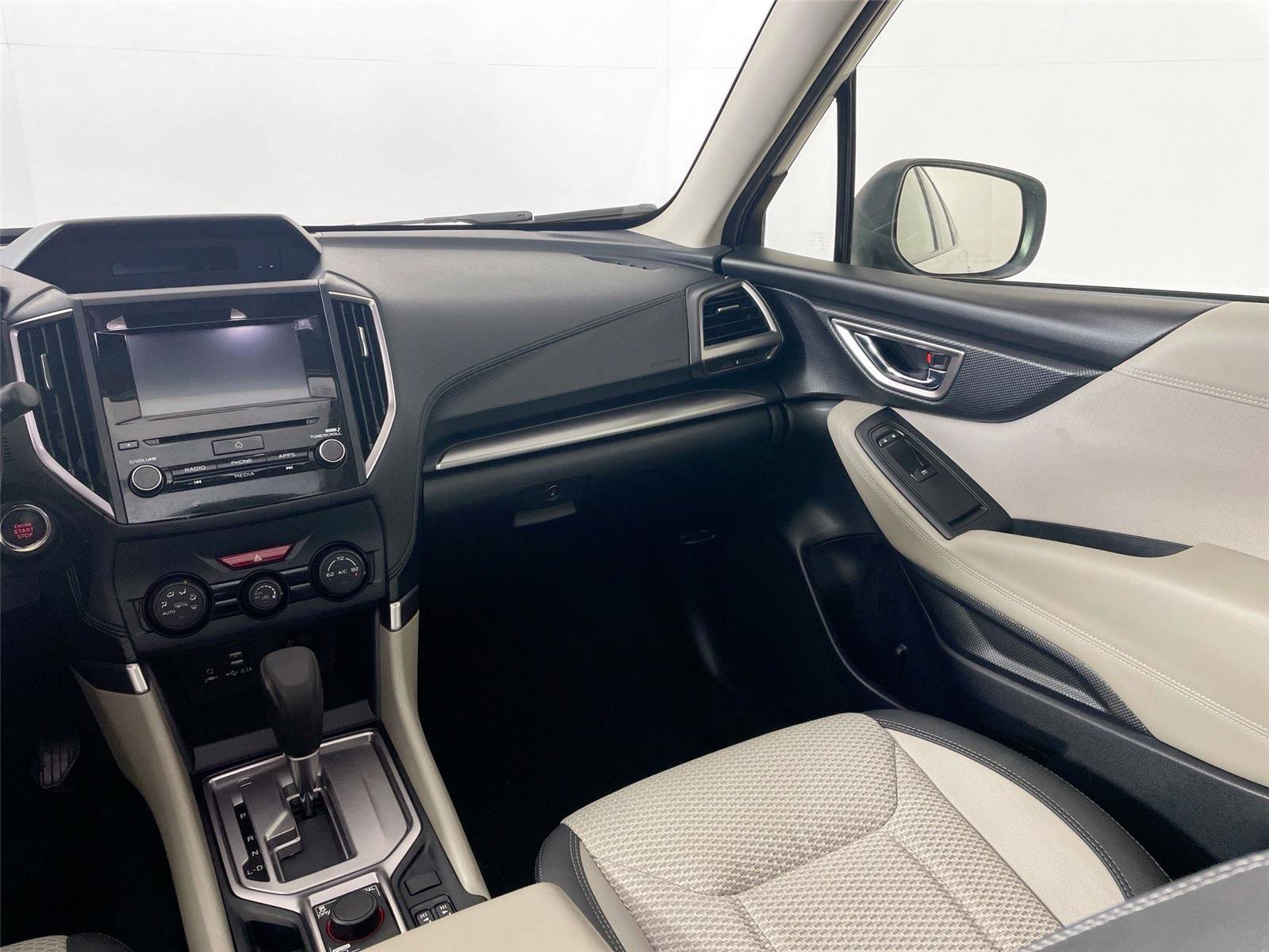 Used 2023 Subaru Forester Premium AWD/4WD image 24