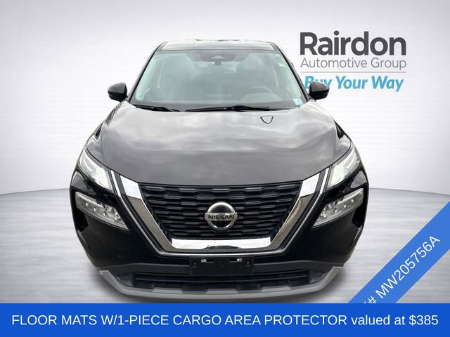 Used 2021 Nissan Rogue SV image 2