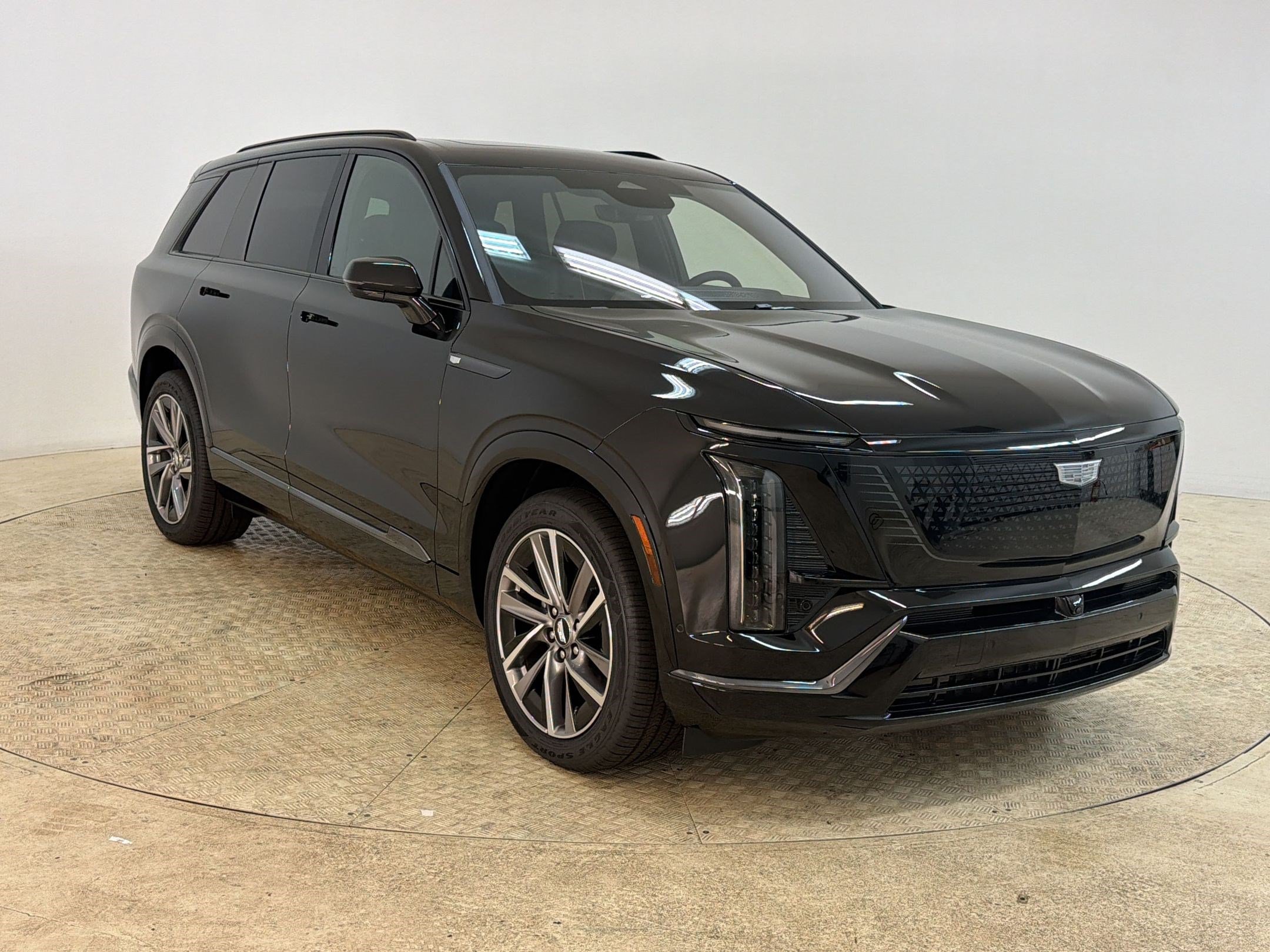 New 2027 Cadillac Vistiq Sport w/ LPO, Floor Liner Package AWD/4WD image 7