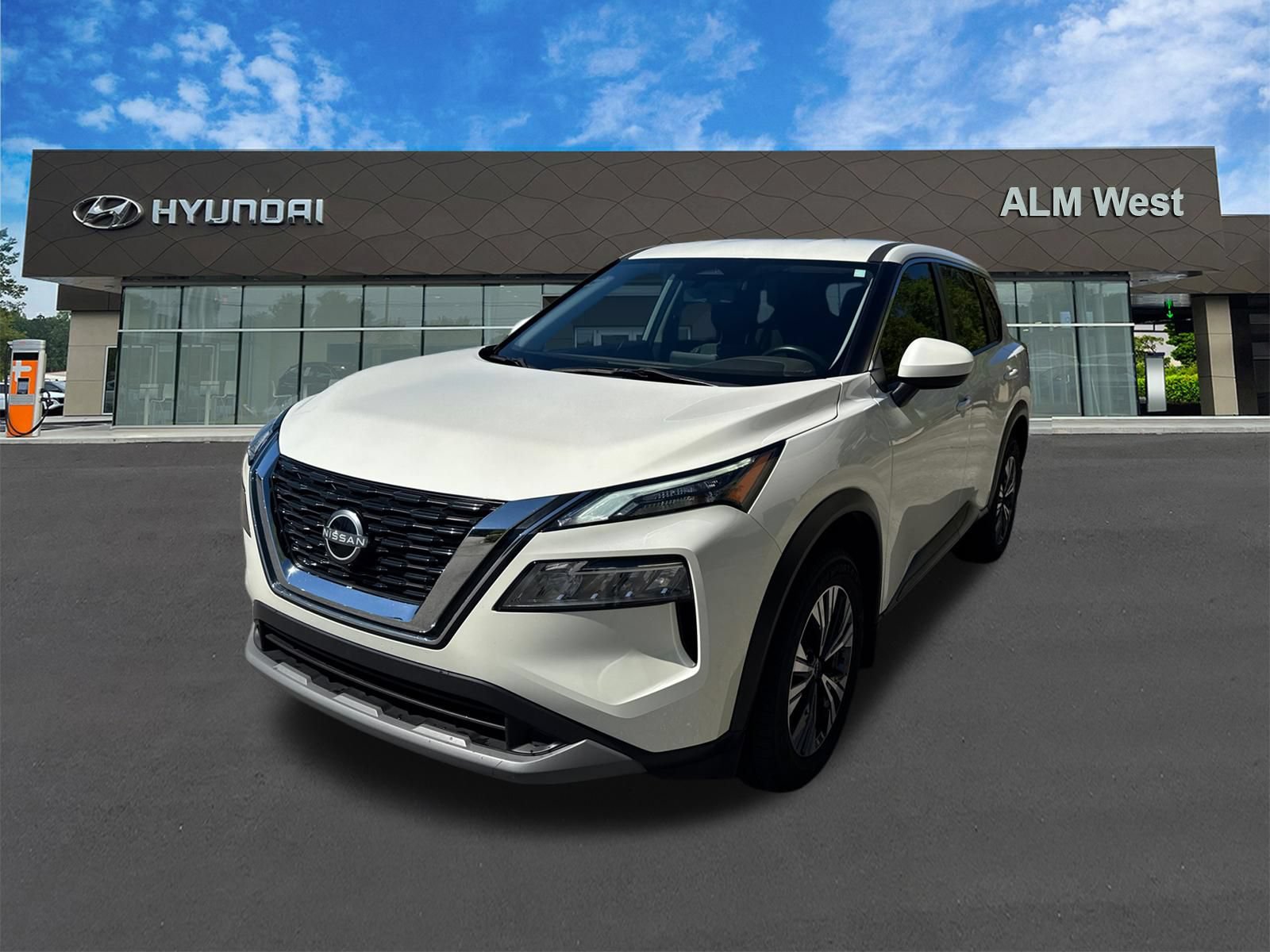 Used 2023 Nissan Rogue SV