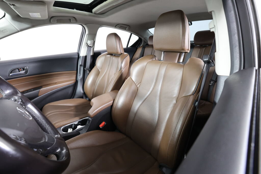 Used 2020 Acura ILX FWD image 11
