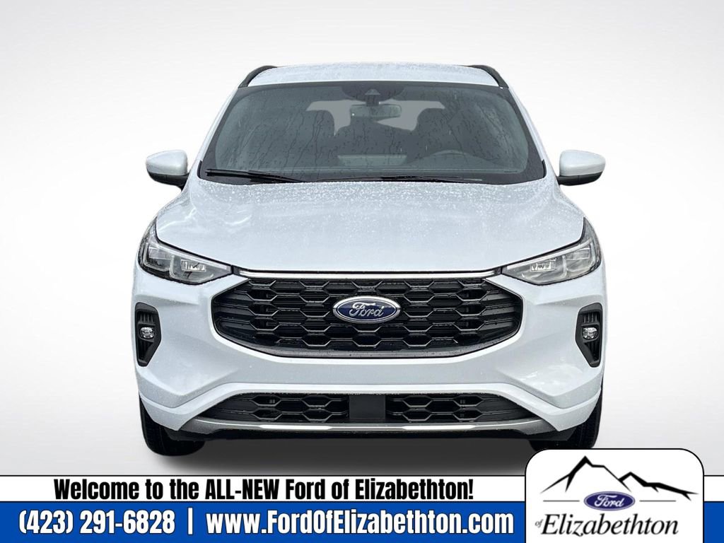 New 2026 Ford Escape ST-Line Elite w/ Class II Trailer Tow Package image 9