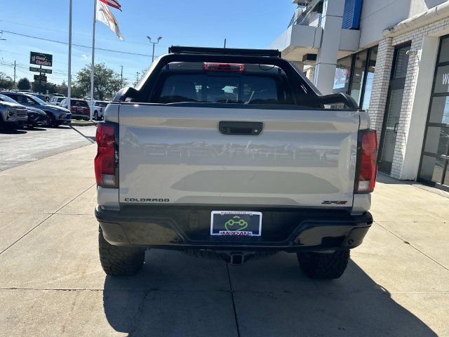 Certified 2026 Chevrolet Colorado ZR2 w/ Midnight Edition AWD/4WD image 6