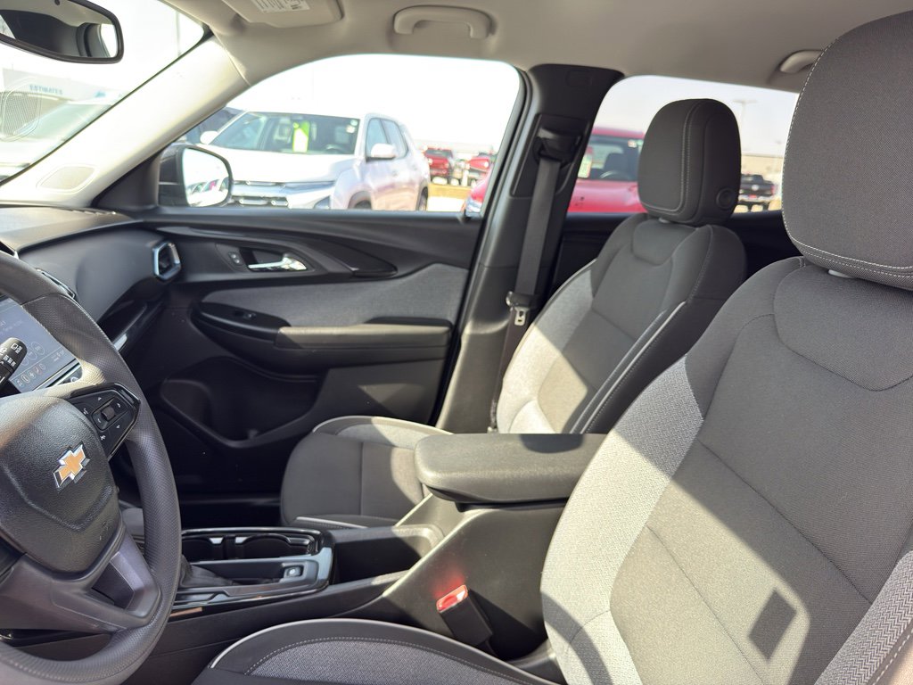 Used 2023 Chevrolet TrailBlazer LT w/ Convenience Package image 26