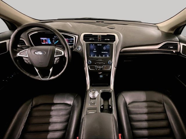 Used 2019 Ford Fusion SEL FWD image 15
